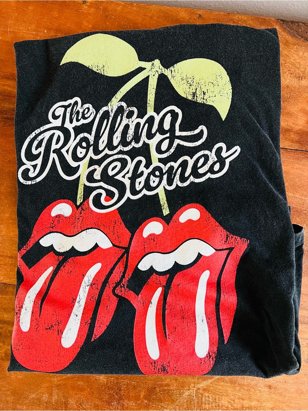 Rolling Stones Graphic T-Shirt Cherry Lips Design Black Background Rock & Roll